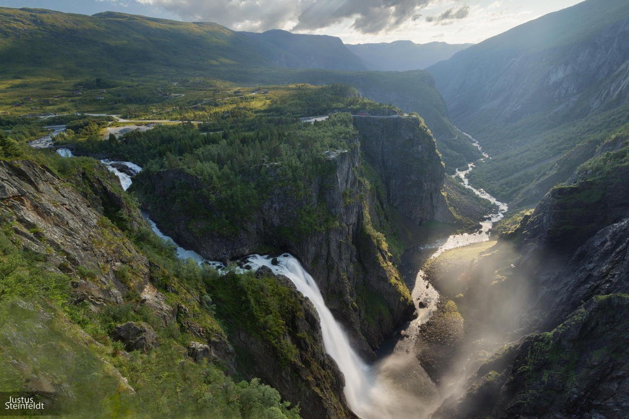 Vøringsfossen, Norway (via