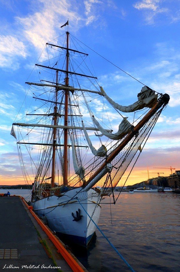 At Aker Brygge Marina in Os