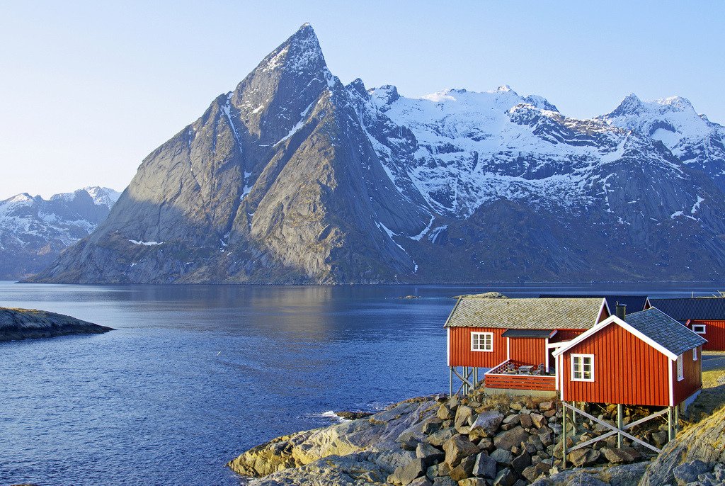 Rorbuer on Lofoten (by <a h