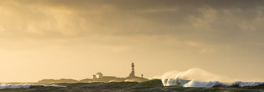 Ocean surf, Norway (by <a h