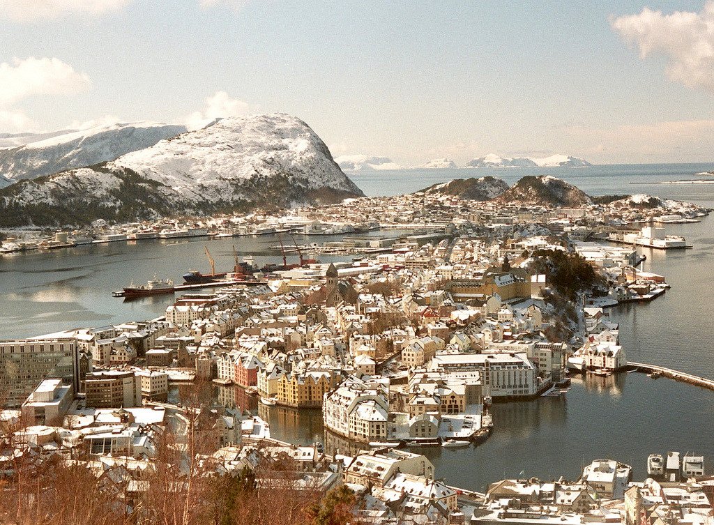 Ålesund (by <a h<a href="http