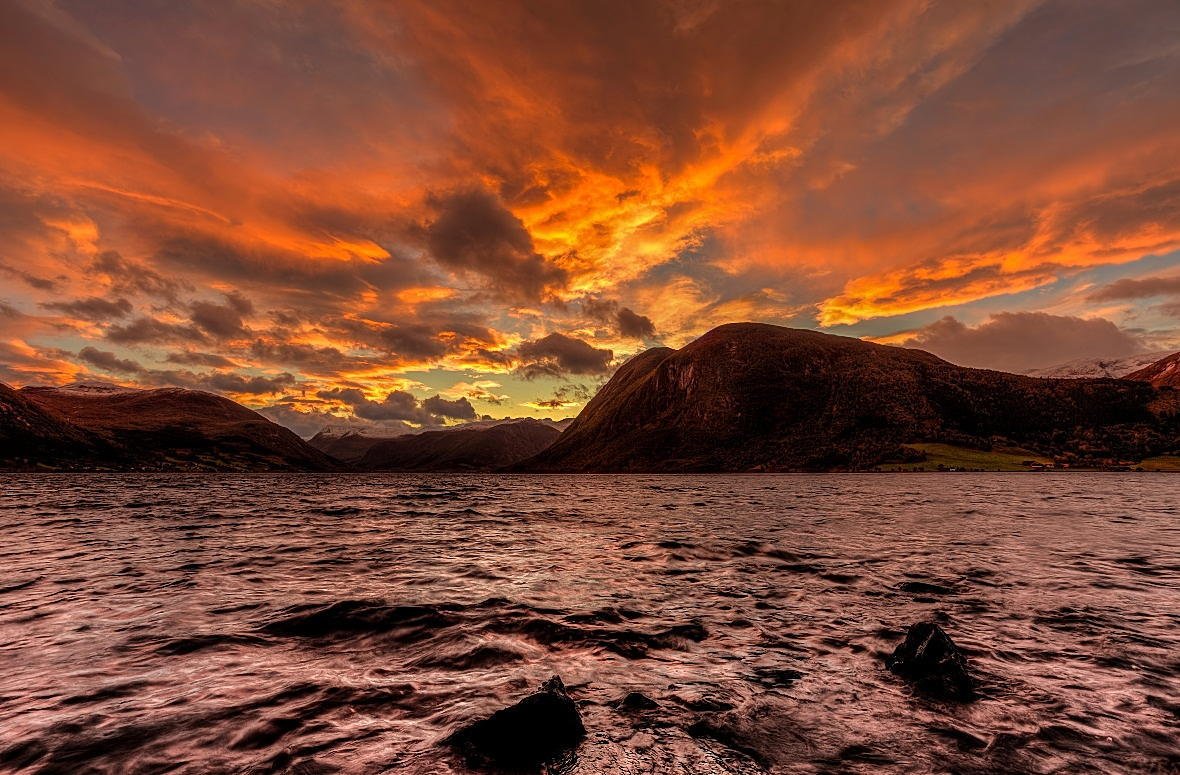 Norwegian sunrise (via <a h