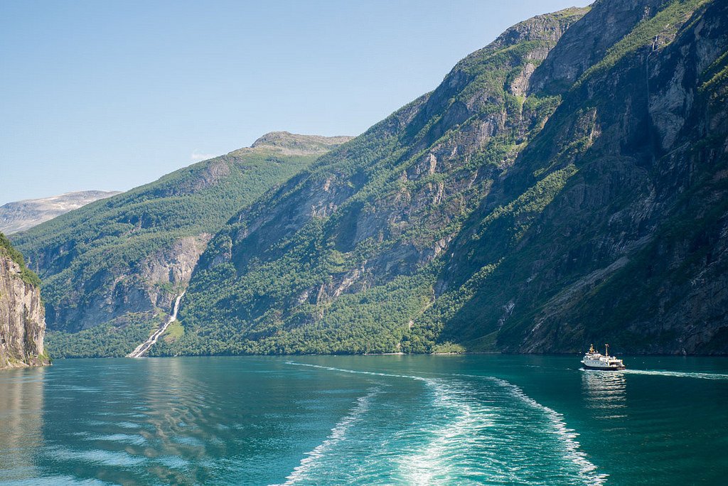 Geiranger fjord Norway (by