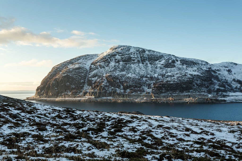 Ytre Sortvik Finnmark (by <