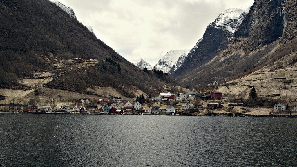 Undredal. Aurlandsfjord. No