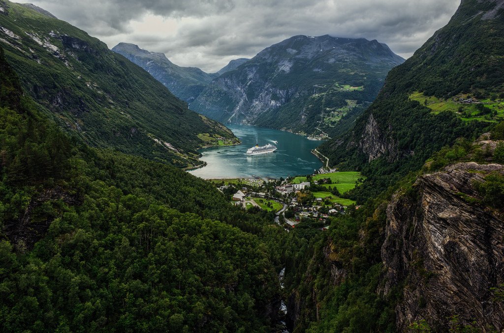 Geiranger (by <a h<a href="htt