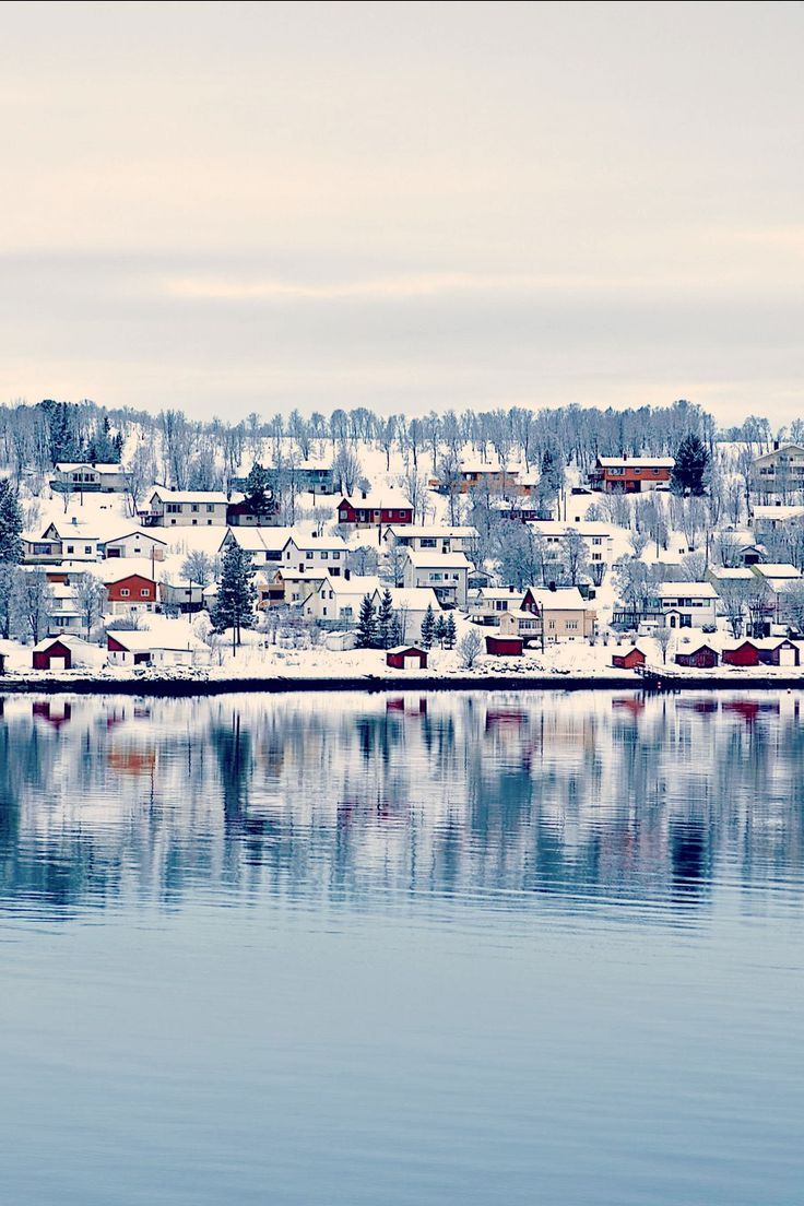Lofoten, Norway (via <a hre