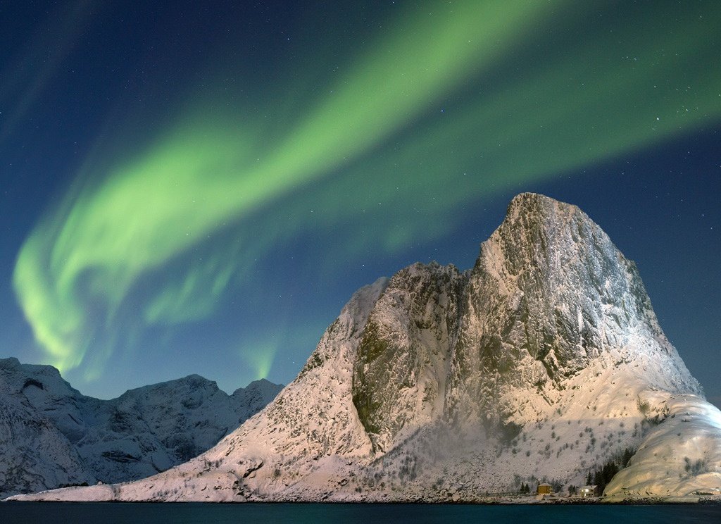 Northern lights at Hamnoy.