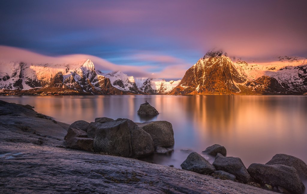 Light of Lofoten (by <a hre