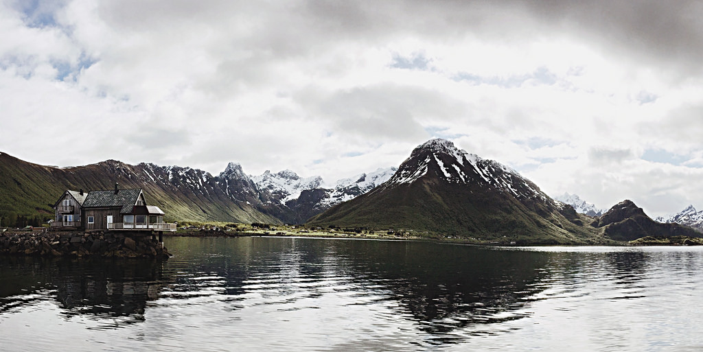 Hennes by trondk  h<a href=