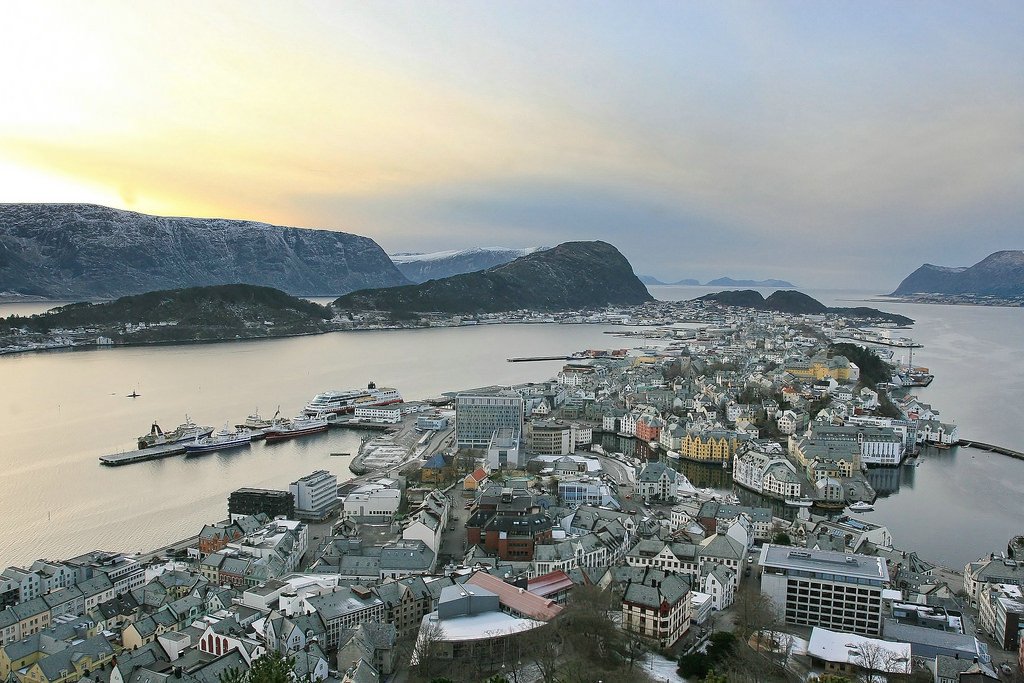 Alesund  /  Norway by paule