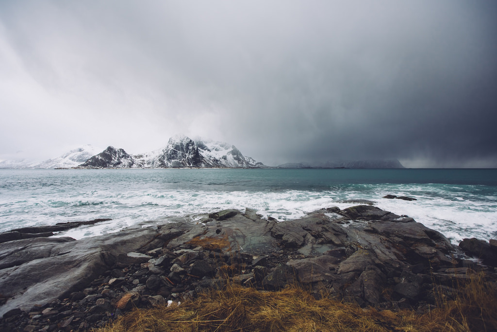 Vikten by dataichi Lofoten