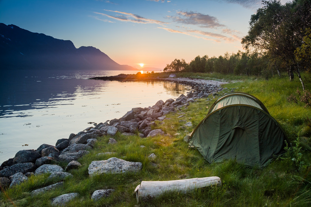 Tenting under the midnight