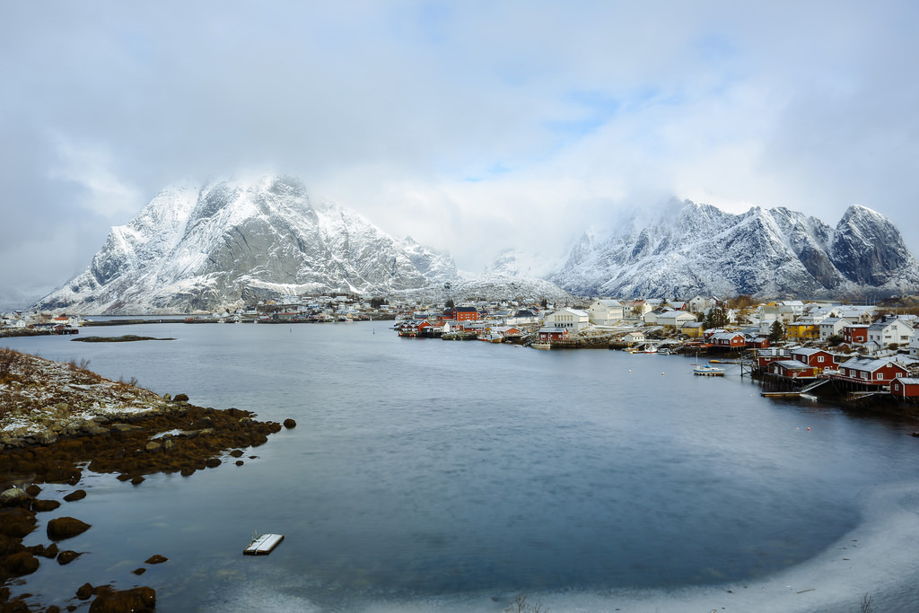 Reine by smithmakaay Late m
