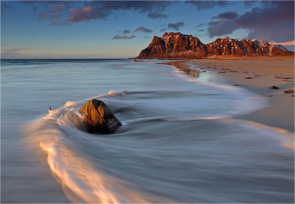 Flow by Sandra OTR Lofoten
