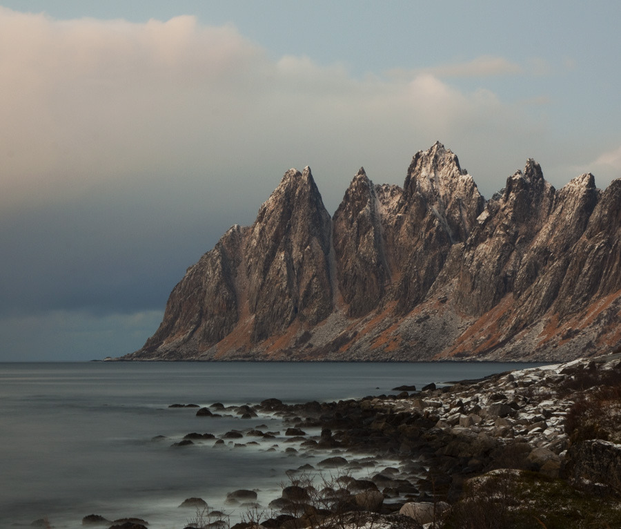 Mountains and sea by rockal