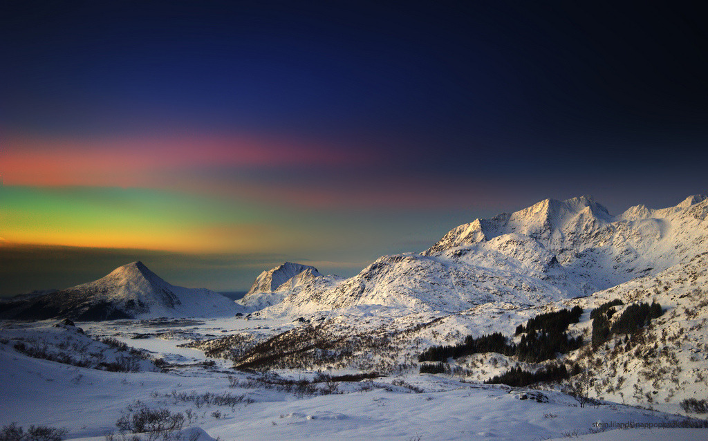 Winter in Lofoten by steinl