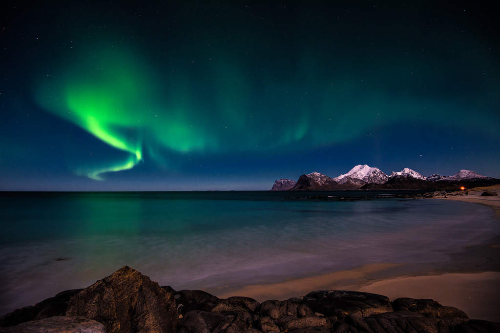 Aurora Borealis by steinlil