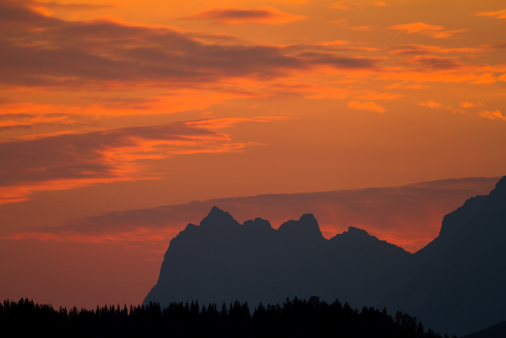 Sunset over Kvaløya by Ein