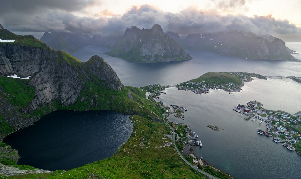 Reine at 2:26am by dichiara