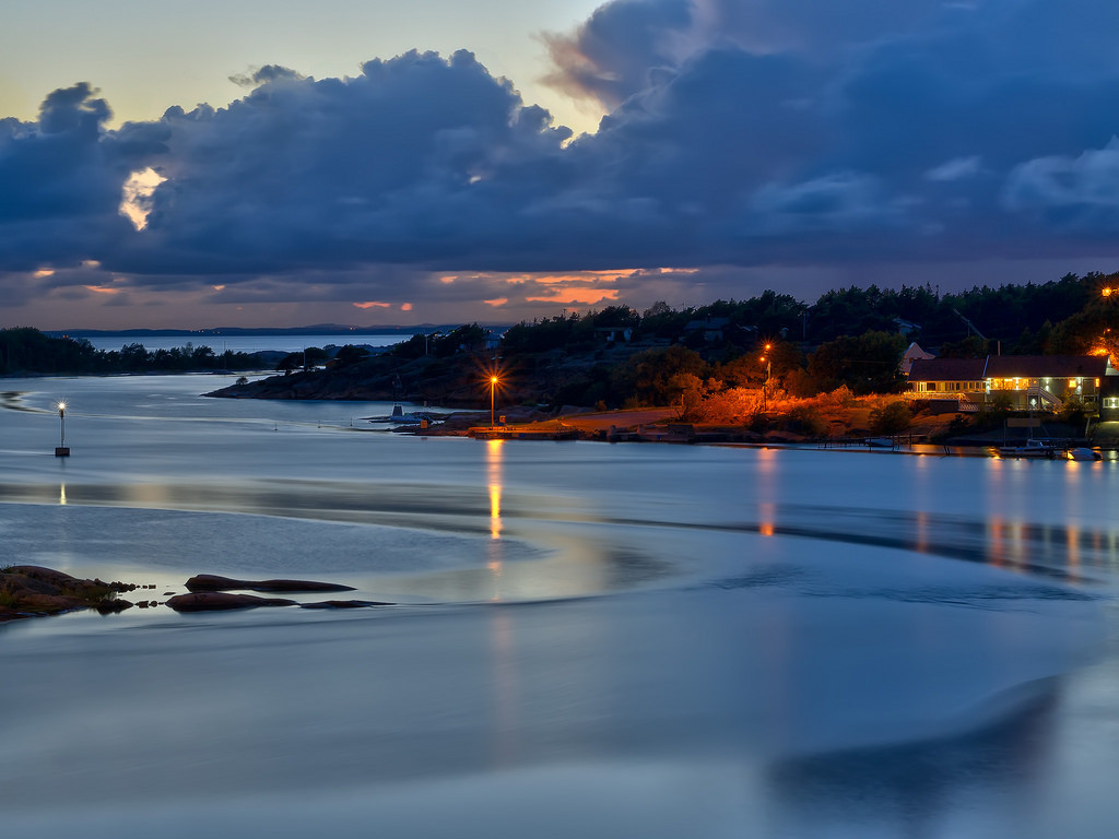 Puttesund by Bent Velling T