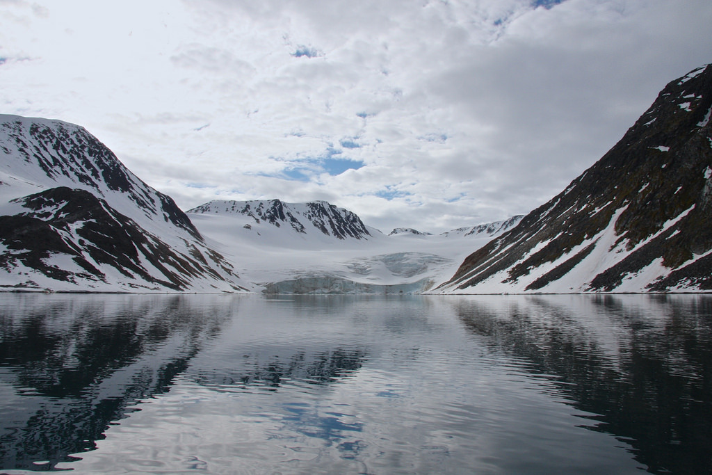 Glacier – Spitsbergen by Do
