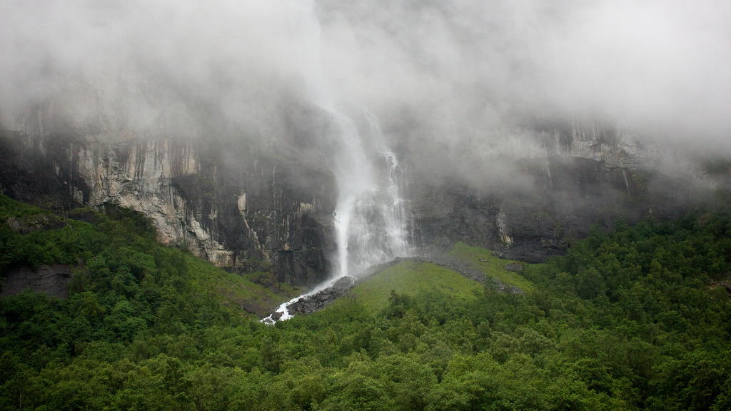 Waterfall in Norway by REMP