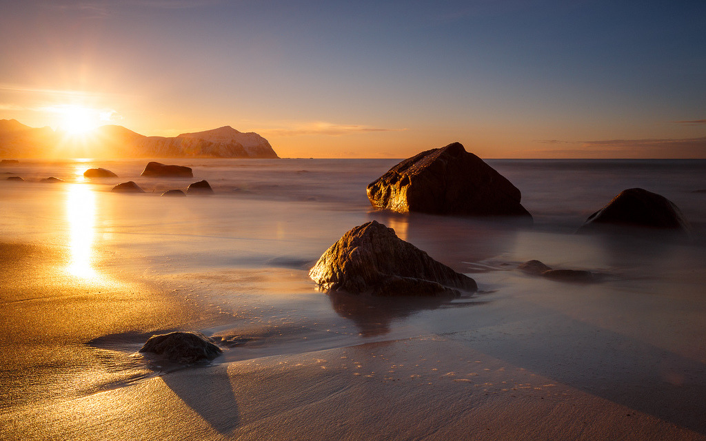 sunset Vikten beach – norwa