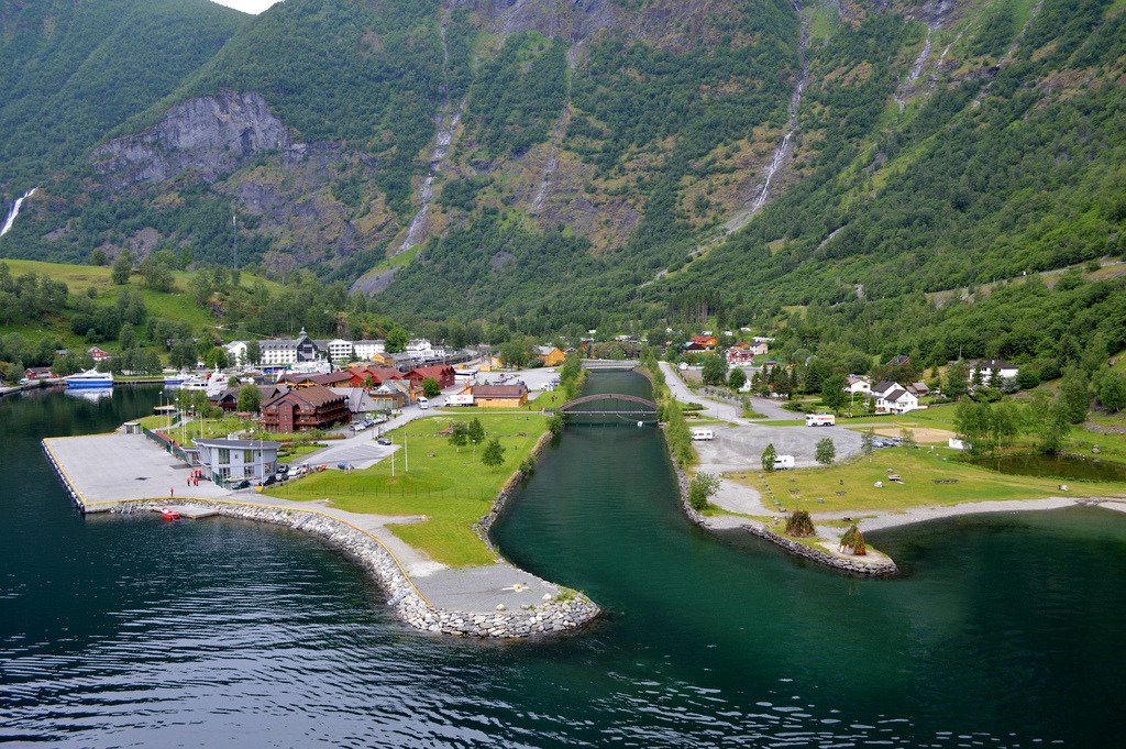 Flam, Aurland, Norway by Se