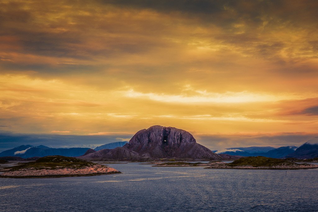 Torghatten-Norway(explored)