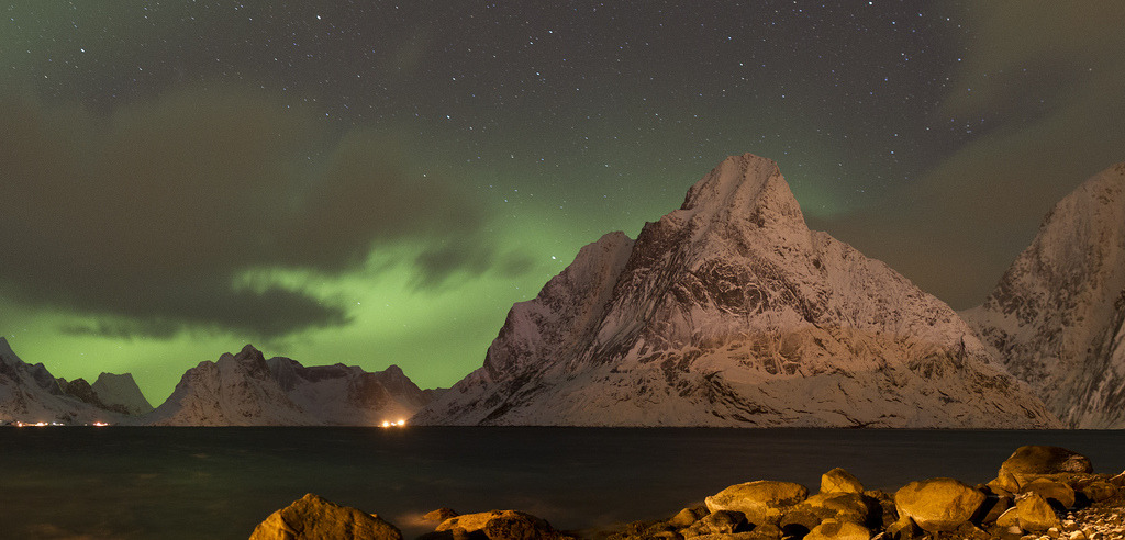 Hamnoy, Norway by richard.m