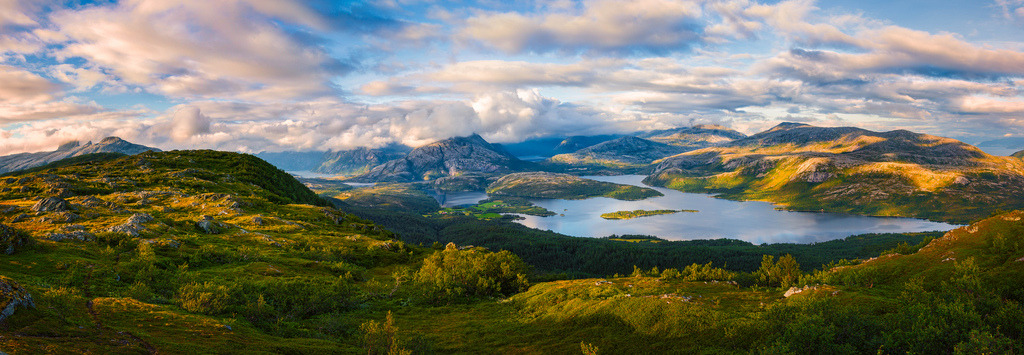 Hopsfjellet by Jøran Johns