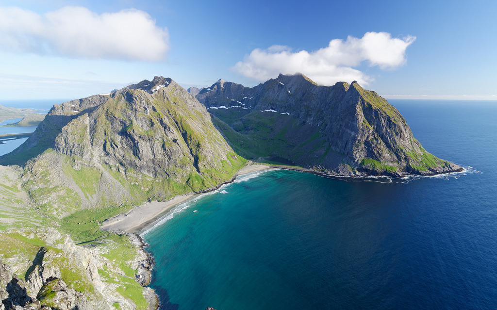 Corner of arctic paradise b