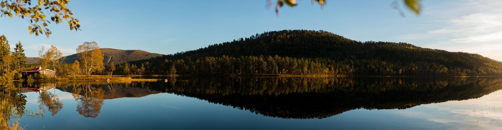 Holåvatnet, Gjemnes by Ole