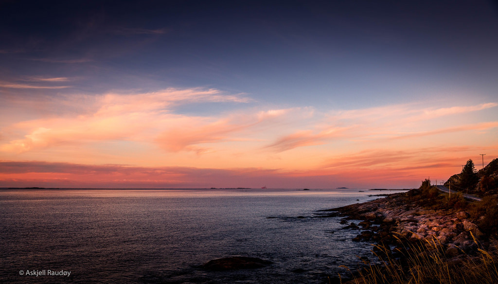 Coastal sunset by Askjell&r