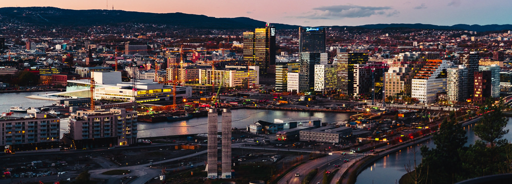 Last Autumn Light in Oslo b