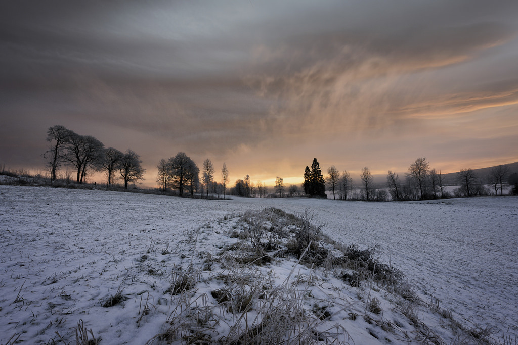 Waiting for the sun by erik