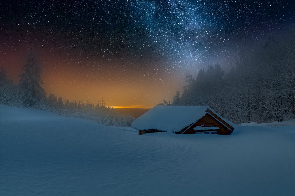 Winter night by Tore H. Nig