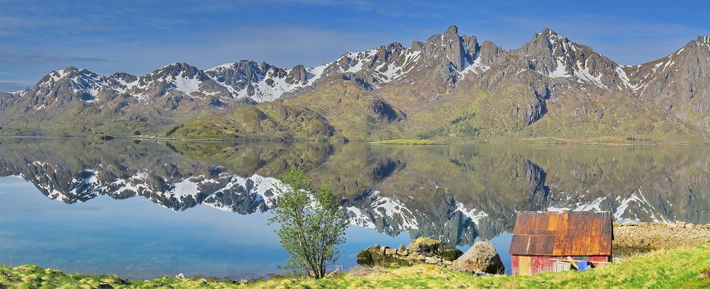 Steinland Fjord by tomfried