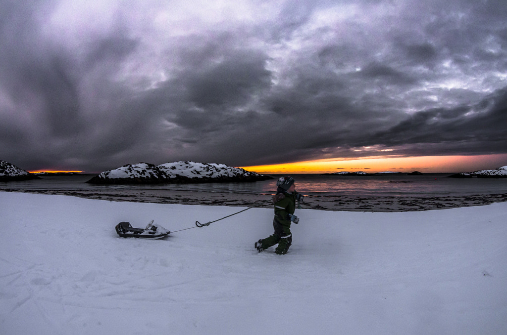 Winter kid by Larsenio Phot