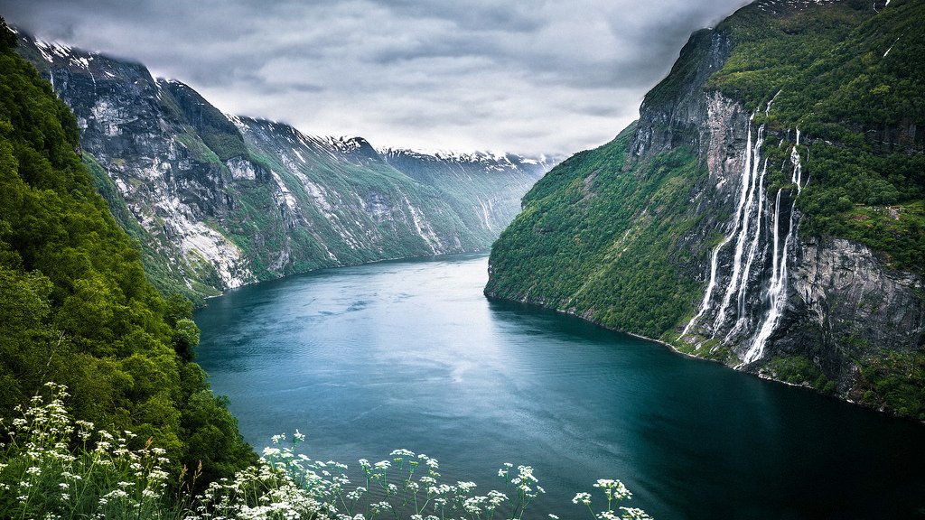 Norway by christinaph  h