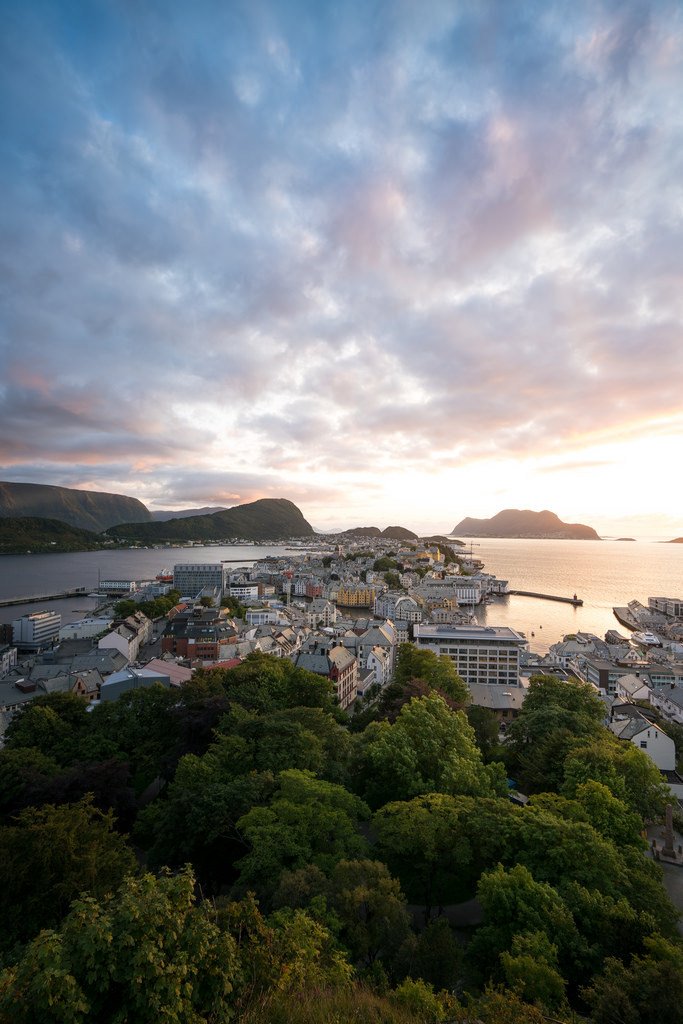 Goodnight Alesund by Willem