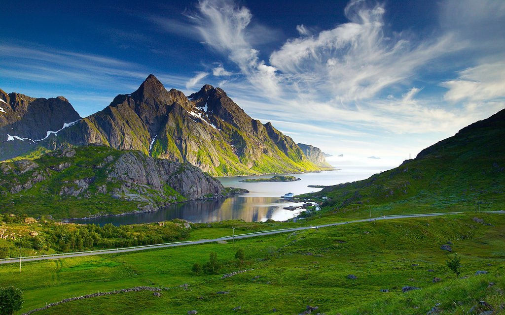 Himmeltindan near Mærvoll,