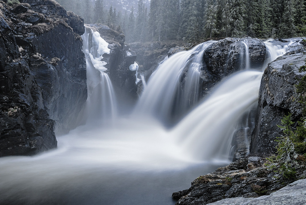 Rjukandefoss – spring ice m