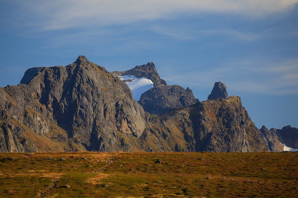 Møysalen by G E Nilsen Ves