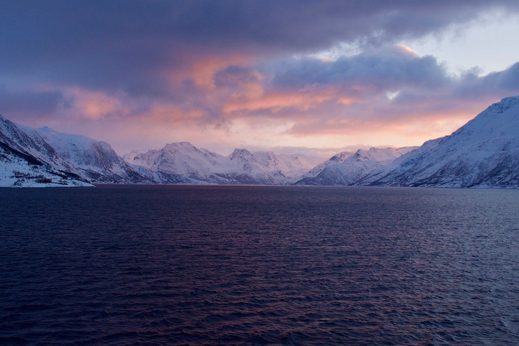 Sunset as we head into Øxs