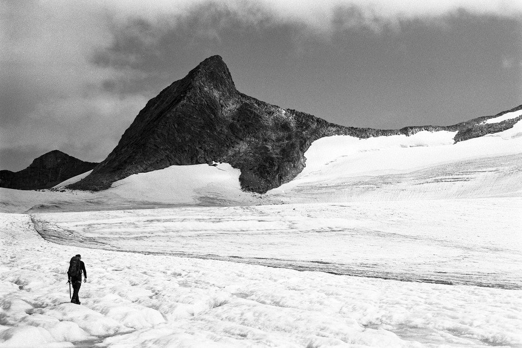 Leirbreen by Einar Hilding