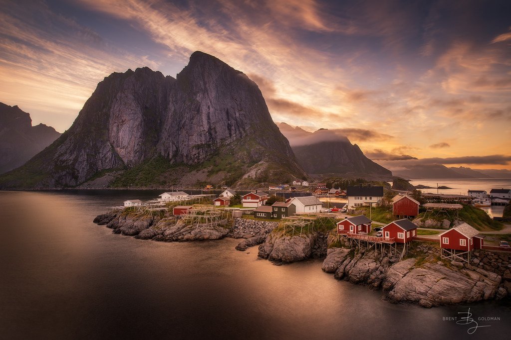 Hamnoy Midnight Sun by Bren