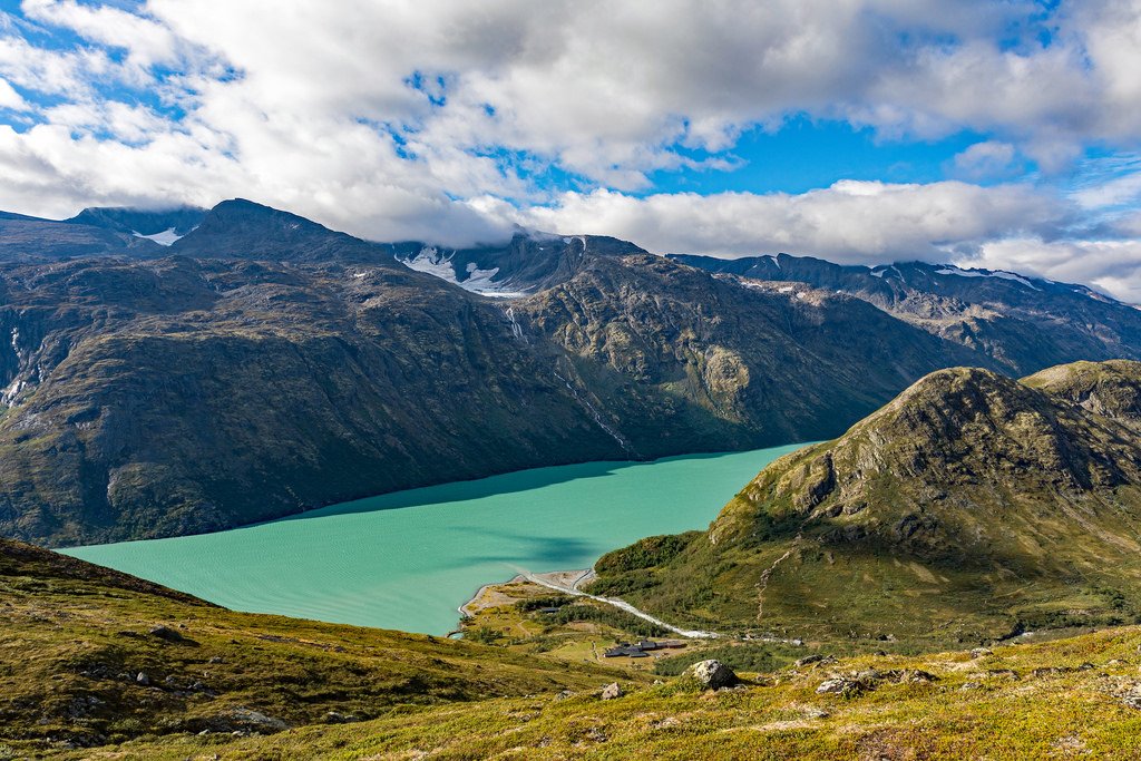 Teal Lake in Norway by aupe