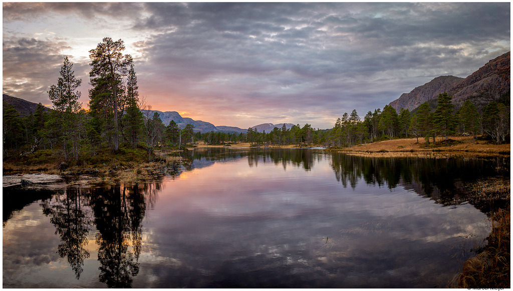 Ålfotendalen, Norway by ne